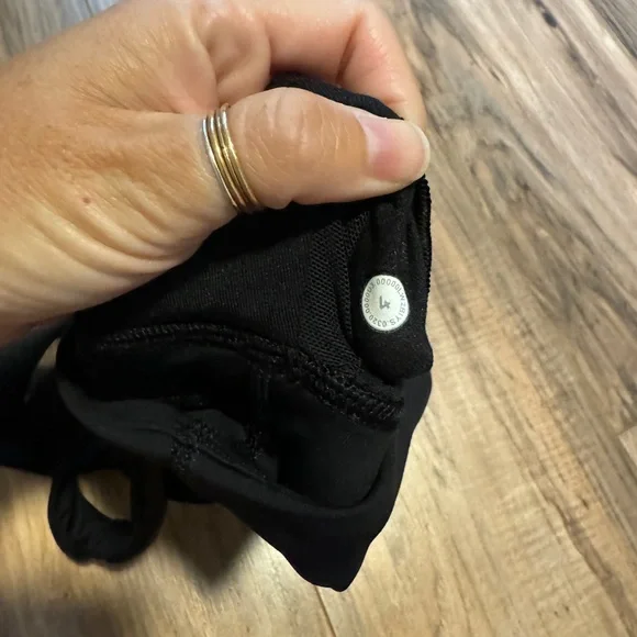 Lululemon bra - Picture 4 of 4